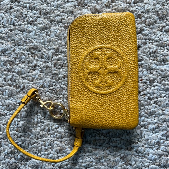 Tory Burch Perry Bombé Leather Zip Card Case Color: Daylily - Picture 2 of 4